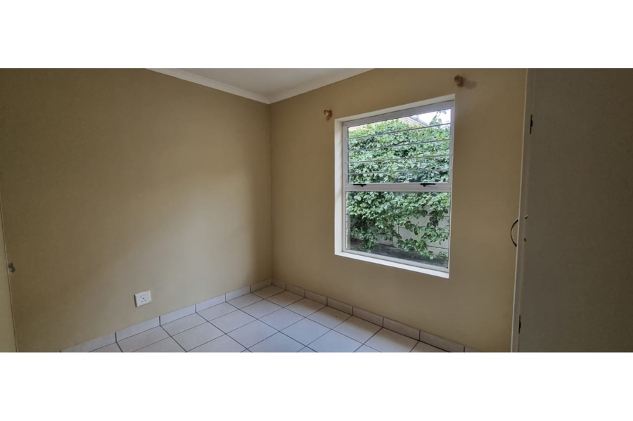 To Let 3 Bedroom Property for Rent in Normandie Western Cape